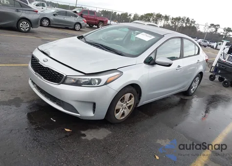 2017 Kia Forte Lx z USA, uszkodzony, nr VIN 3KPFL4A7XHE083539
